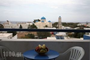 Studio Letta_holidays_in_Apartment_Cyclades Islands_Sandorini_Perissa