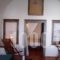 Guesthouse Kalitsi_best deals_Room_Cyclades Islands_Sandorini_Vothonas